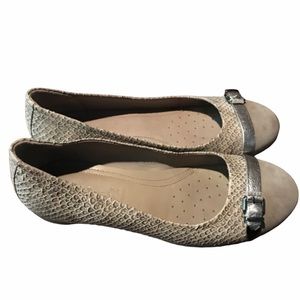 Ecco Snakeskin Texture Buckle Accent Cap Toe Ballet Flat Women’s Size 5 US 36 EU